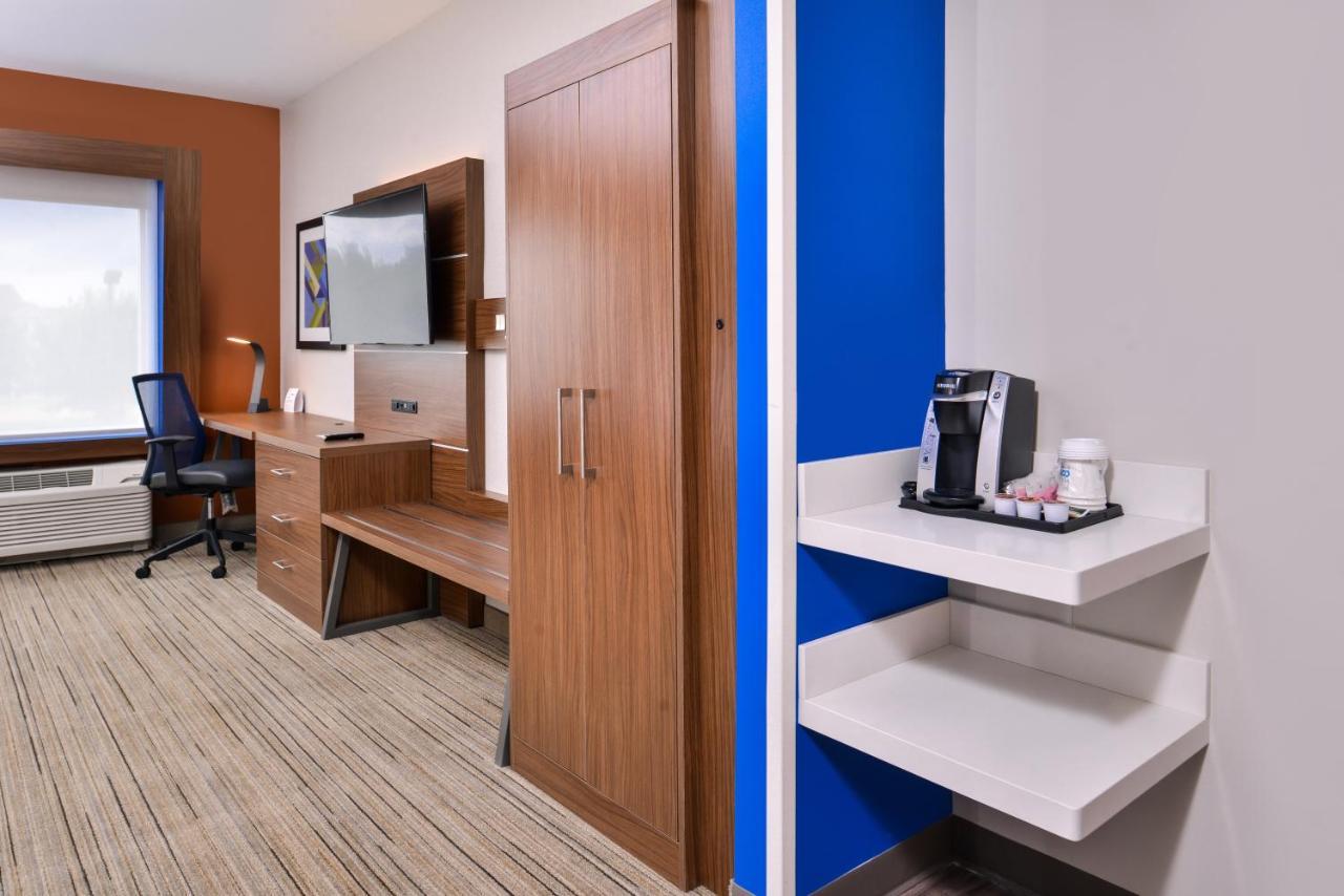 Holiday Inn Express & Suites Farmville By Ihg Zewnętrze zdjęcie