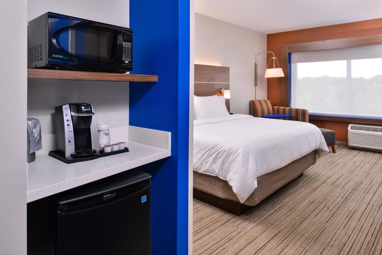 Holiday Inn Express & Suites Farmville By Ihg Zewnętrze zdjęcie