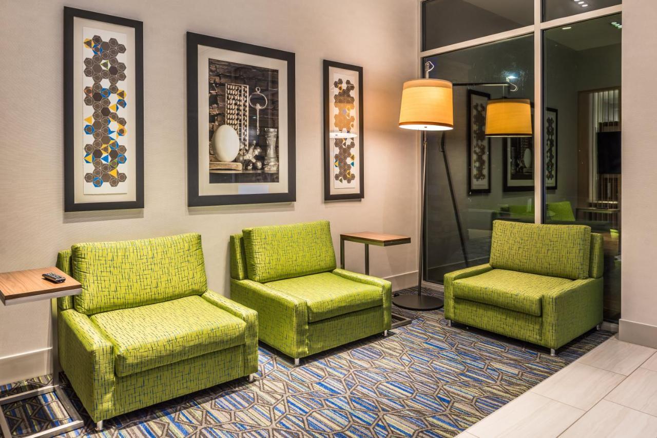 Holiday Inn Express & Suites Farmville By Ihg Zewnętrze zdjęcie